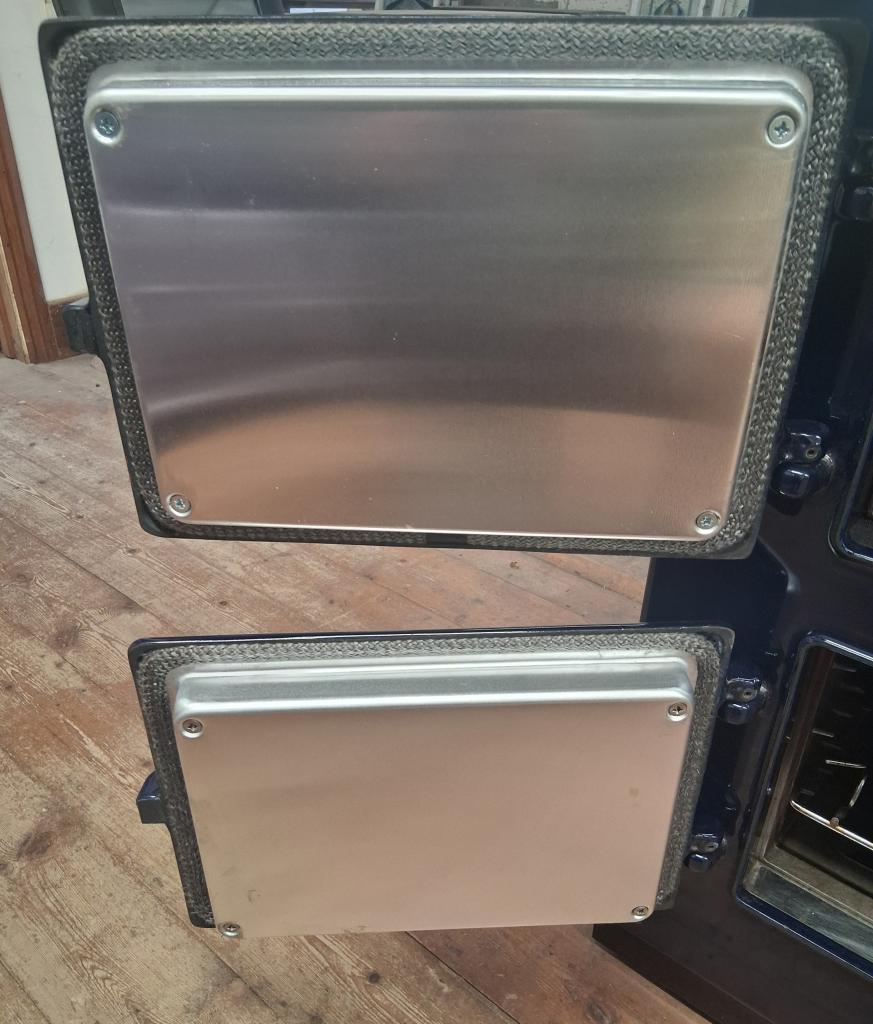 <p>Aga City 60 all Electric in Oxford Blue</p><p>Enamell in Excellet condition, new chrome lid, new lid underside and seal, and new door backs</p>